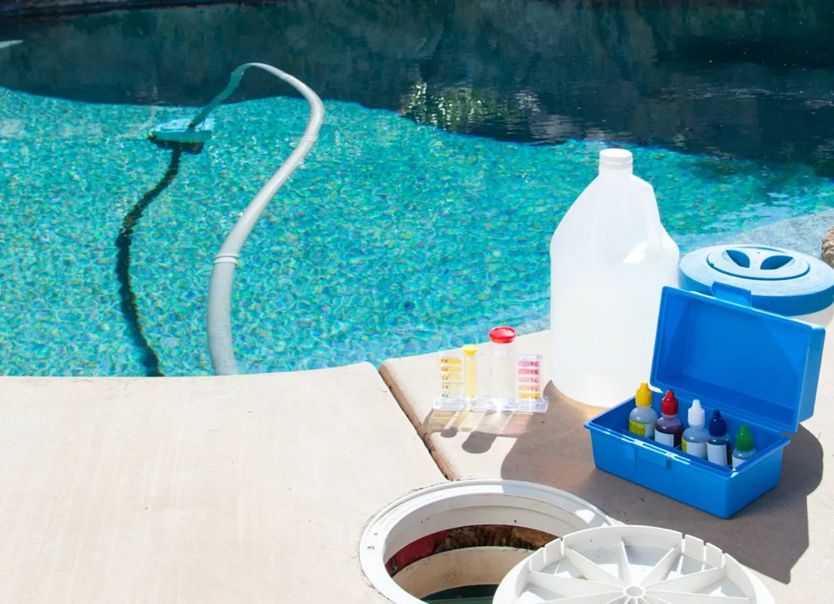 Pool Filter Cleaning Service for Cleaner and Safer Pools