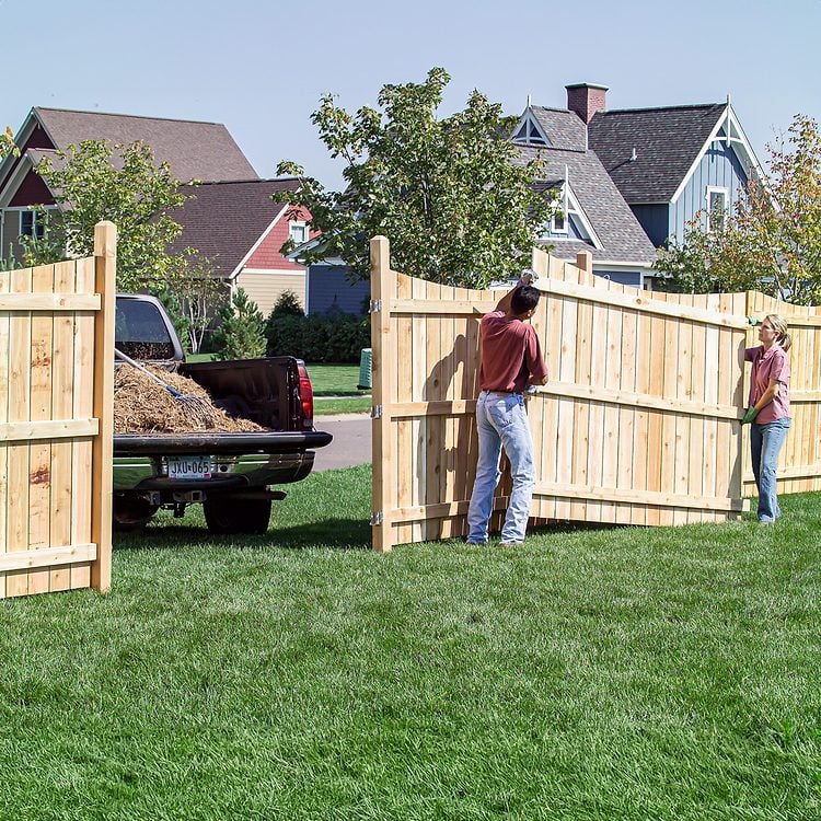 How to Plan a Fence That Still Meets Your Needs 10 Years From Now