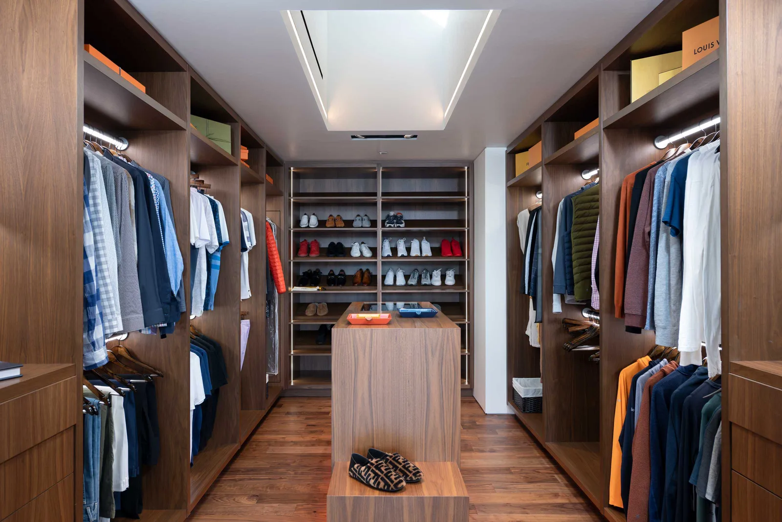 Accessible Closet Ideas for Clothing Storage at Comfortable Heights